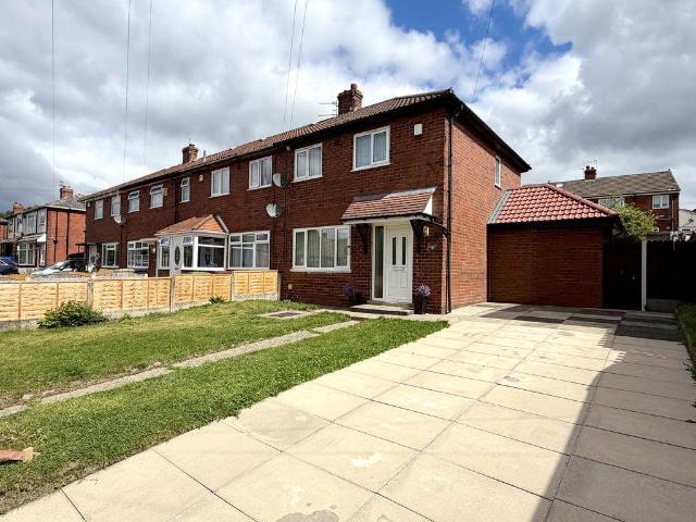 House for sale in Lee Bank, Greater Manchester