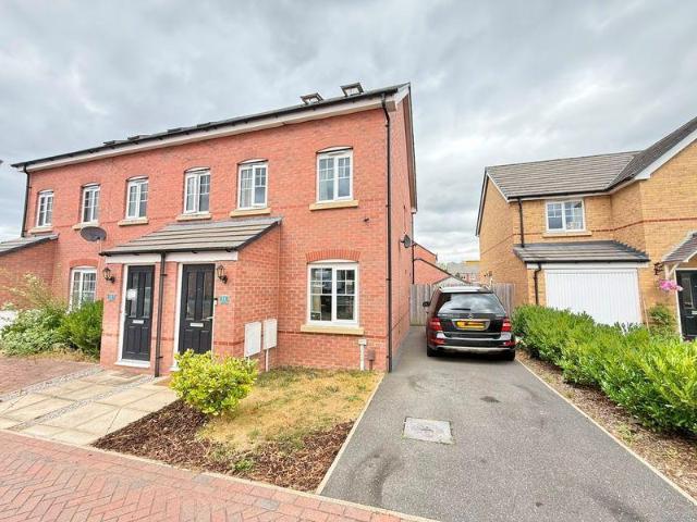House for sale in Rossmore Estate, Rossmore