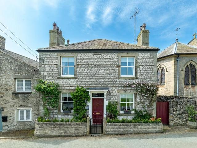House for sale in Austwick