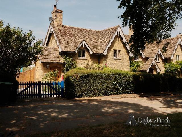 House for sale in Laxton