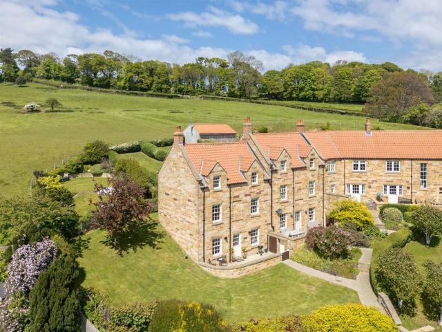 House for sale in Sandsend, North Yorkshire