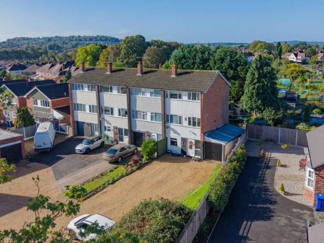 House for sale in Wall Heath, Dudley