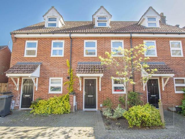 House for sale in Mile Cross, Norwich