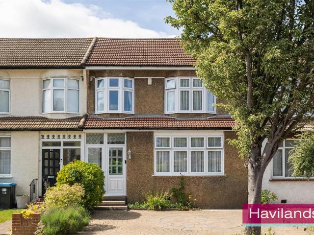 House for sale in Edmonton, Greater London