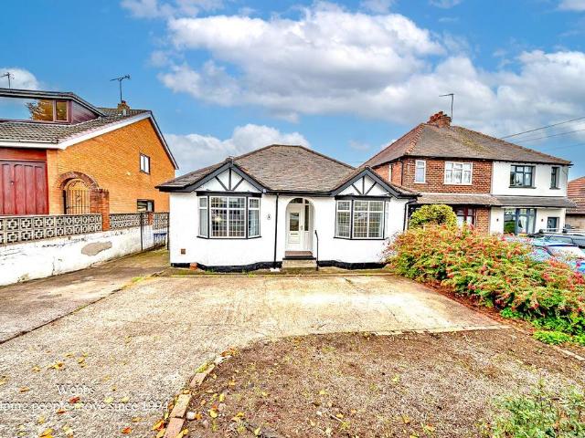 House for sale in Chadsmoor, Staffordshire