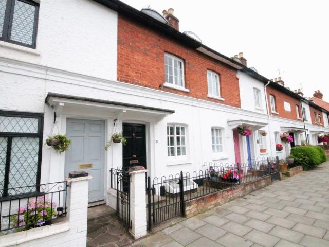 House for sale in Henley-on-Thames, Berrick Salome