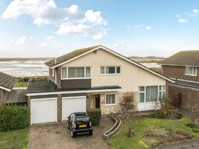House for sale in Spring Vale, Hampshire