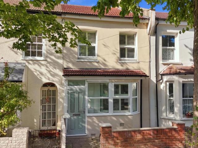 House for sale in London Borough of Waltham Forest, Greater London