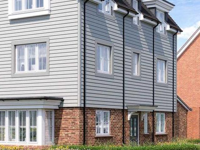 House for sale in Hart, Hampshire