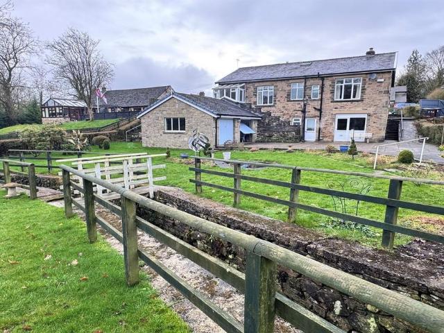 House for sale in Charlesworth, East Midlands