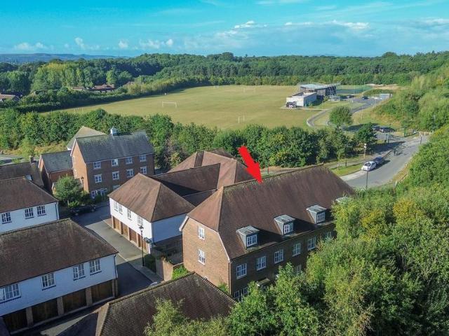House for sale in Bolnore Village, Perryfields
