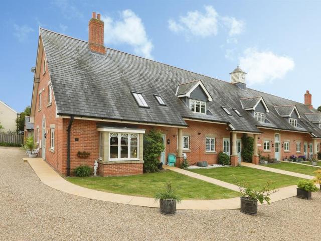 House for sale in Newtown, Costhorpe