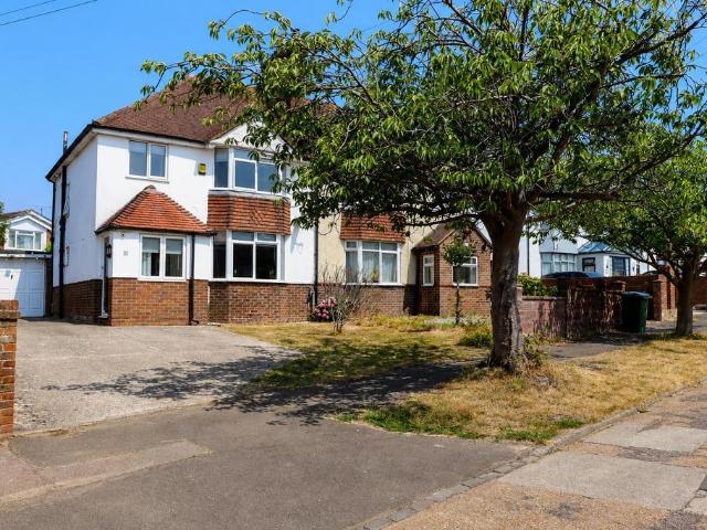 House for sale in Sidley, Heathlands