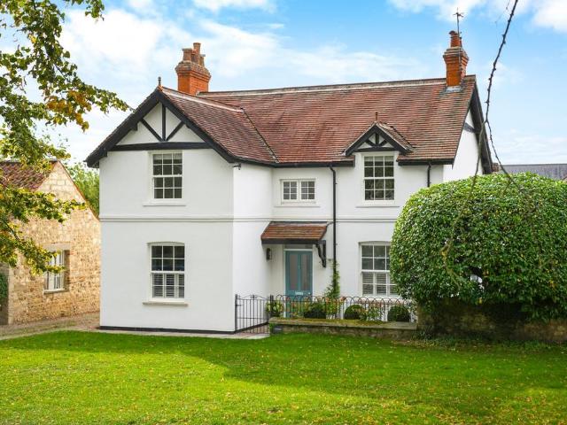 House for sale in Burton Leonard