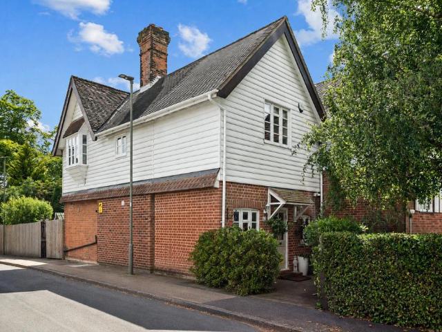 House for sale in Totteridge, Greater London