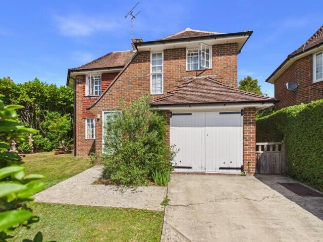 House for sale in Perryfields, West Sussex