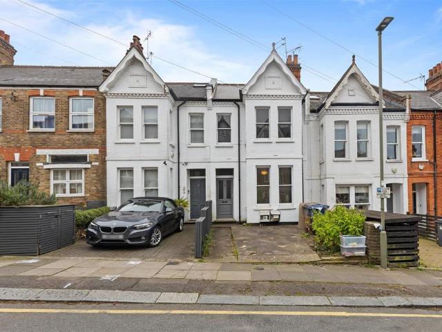 House for sale in Golders Green, Greater London