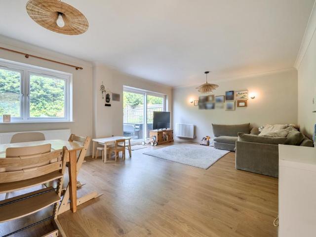 House for sale in High Barnet, Greater London