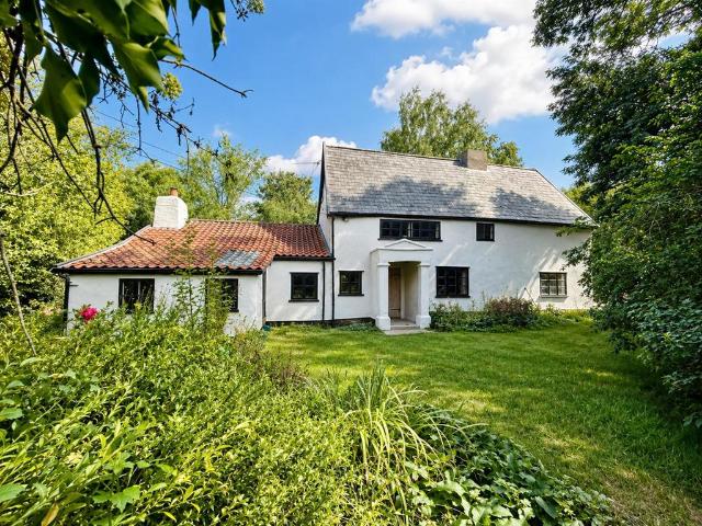 House for sale in Bedingfield, Suffolk