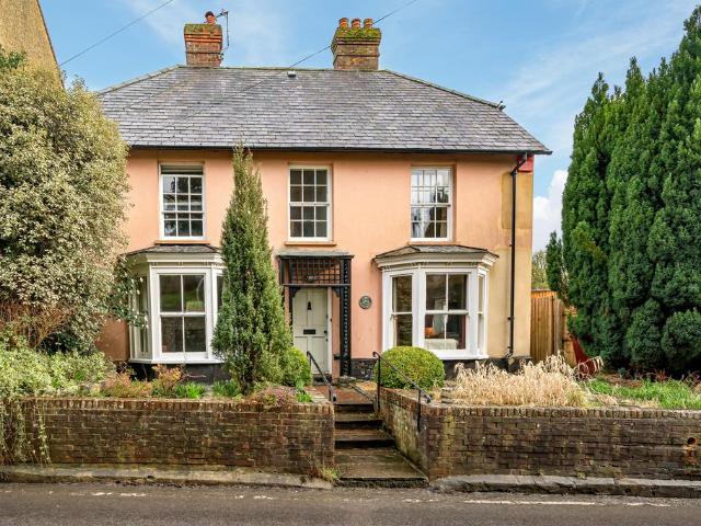 House for sale in Littlecote, West Sussex