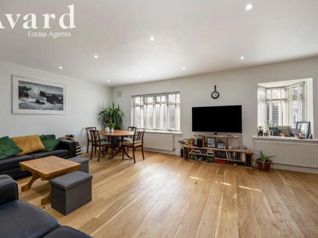 House for sale in Whitehawk, Brighton & Hove