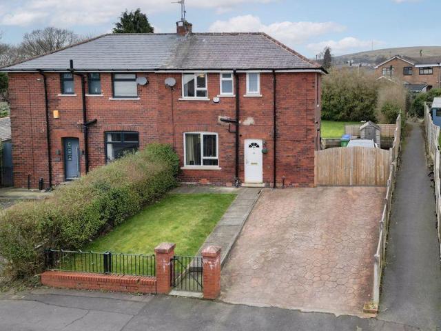 House for sale in Syke, Burnedge