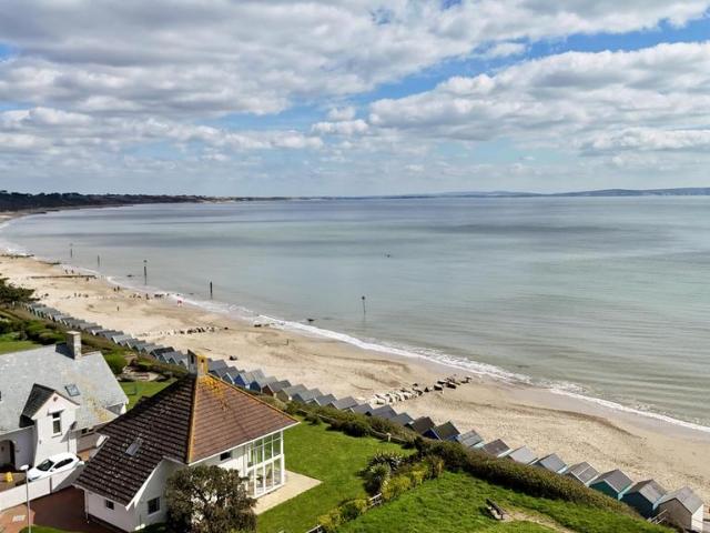 House for sale in Friars Cliff, Christchurch