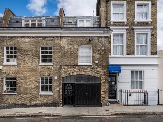 House for sale in Pimlico, Greater London