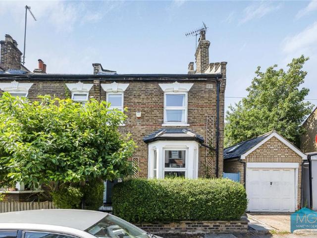 House for sale in Hornsey, Greater London