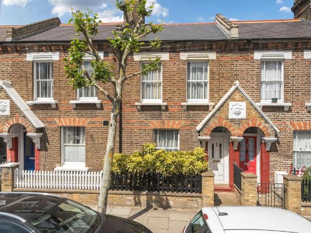 House for sale in Kensal Town, Greater London