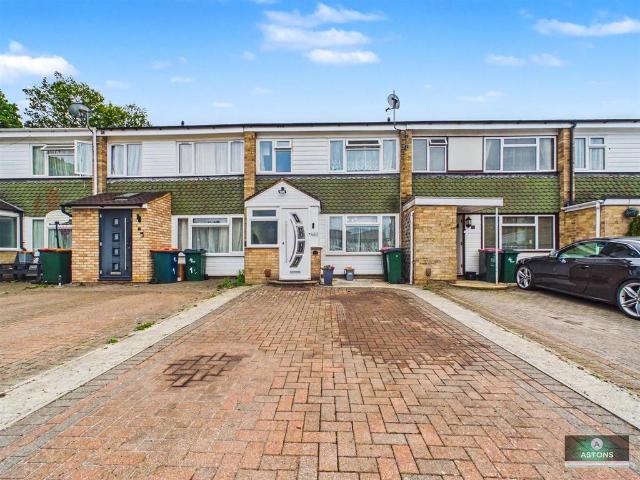 House for sale in Gossops Green, Crawley