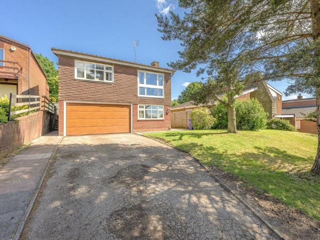 House for sale in Coseley, West Midlands