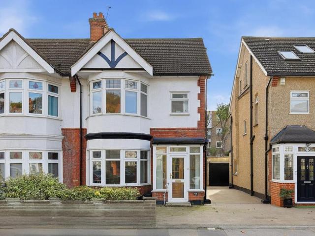 House for sale in Wanstead, Greater London