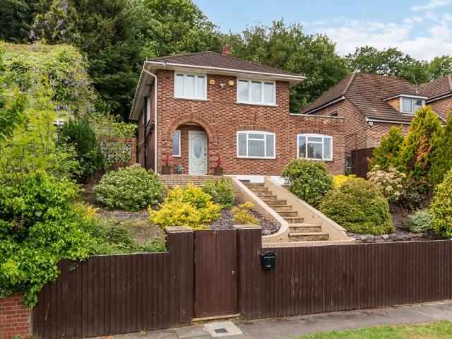 House for sale in Kingston Vale, Greater London