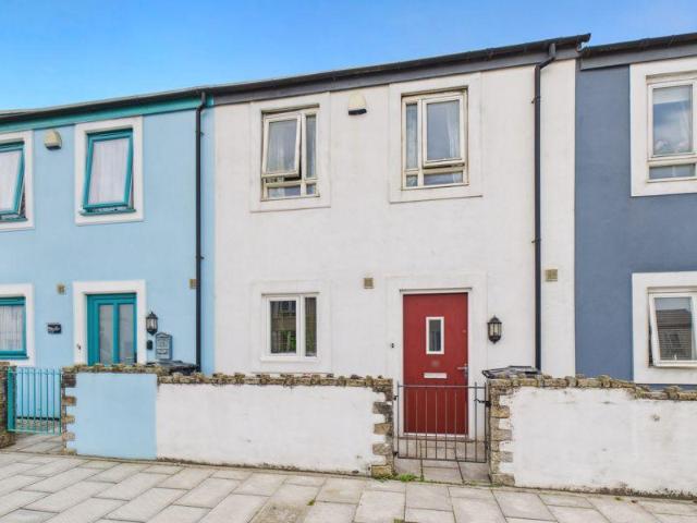 House for sale in Roseworthy, Cornwall