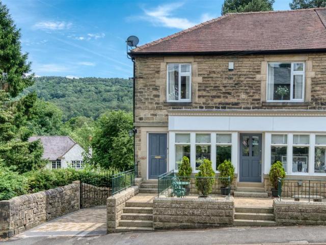 House for sale in Froggatt, East Midlands
