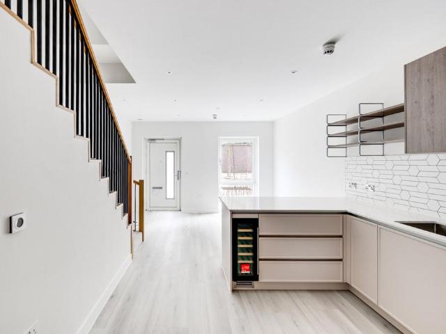 House for sale in Royal Borough of Greenwich, Greater London