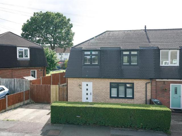 House for sale in Watford Rural, Batchworth