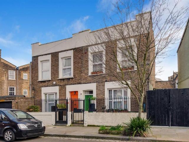 House for sale in Kentish Town, Greater London