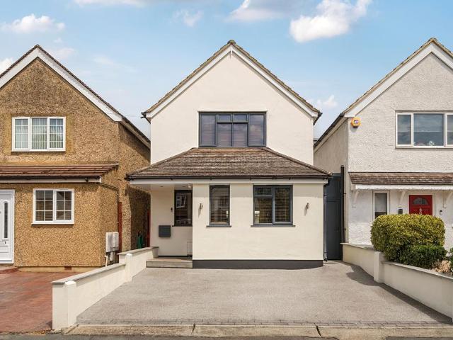 House for sale in Row Town, Surrey