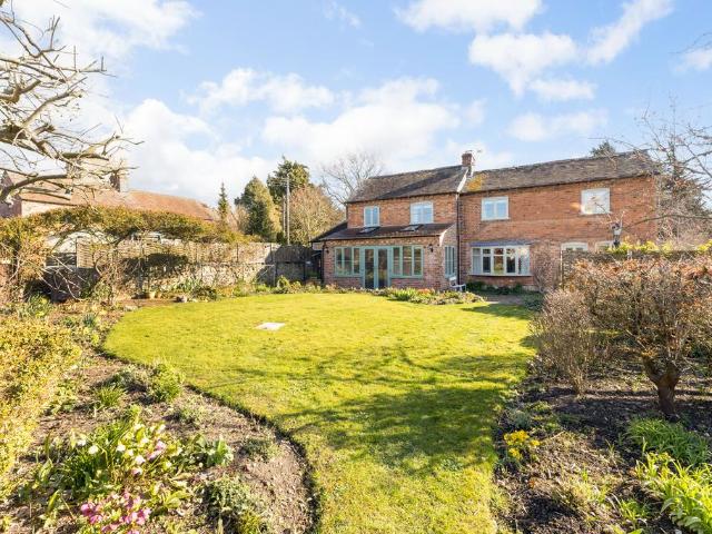 House for sale in Bredon's Norton, Crookhill