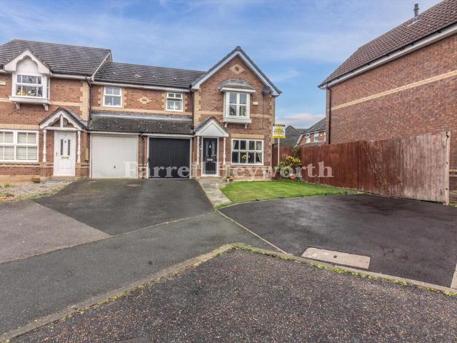 House for sale in Higher Bartle, Lancashire