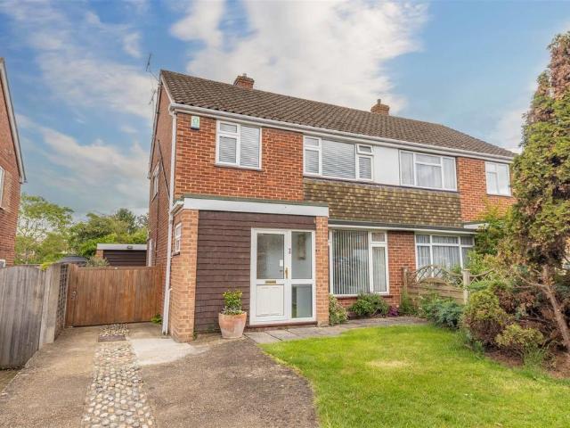 House for sale in Dedworth, Windsor