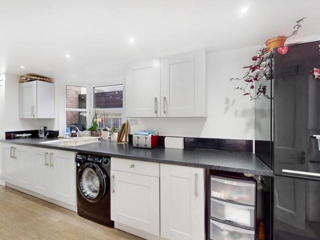 House for sale in Plaistow, Greater London
