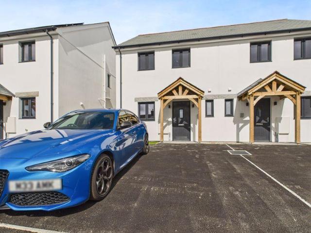House for sale in Mount Ambrose, Cornwall