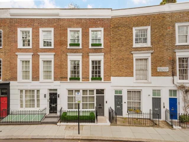House for sale in Royal Borough of Kensington and Chelsea, Greater London