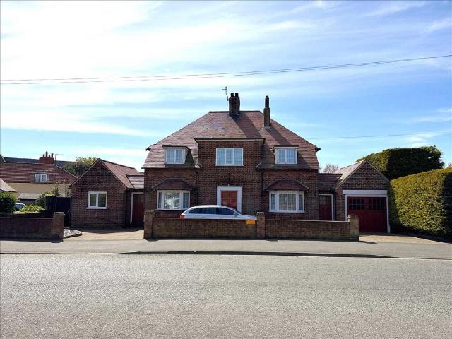 House for sale in The Pastures, Filey