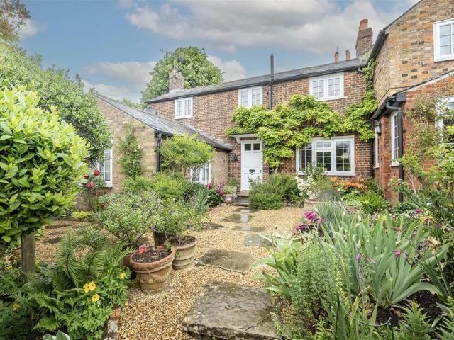 House for sale in King's Walden, Hertfordshire