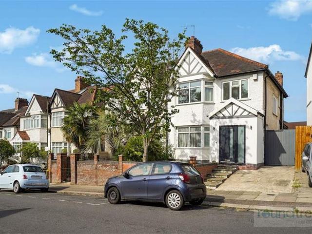 House for sale in Hendon, Greater London