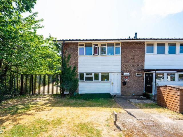 House for sale in Bellfields, Westborough